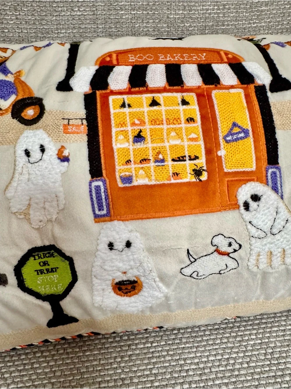 Halloween Town Pillow Ghost Village  Jack O’ Lantern Pumpkins Embroidered NWT
